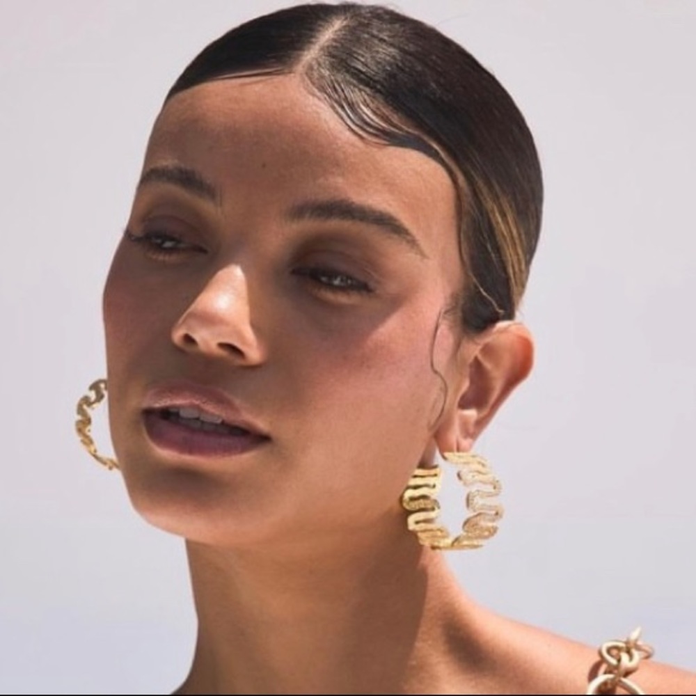 NWT CULT GAIA FAHIMA HOOP EARRINGS - Picture 6 of 10